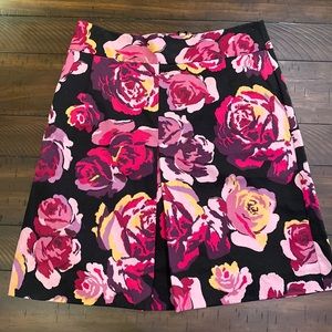 Express skirt in cute flower print size 6